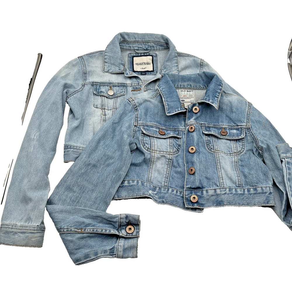 Reserve Fairfax & Old Navy Brand Ladies Small Jean Jackets Lot of 2